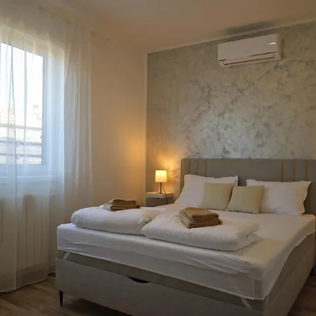 House Joy Apartment *